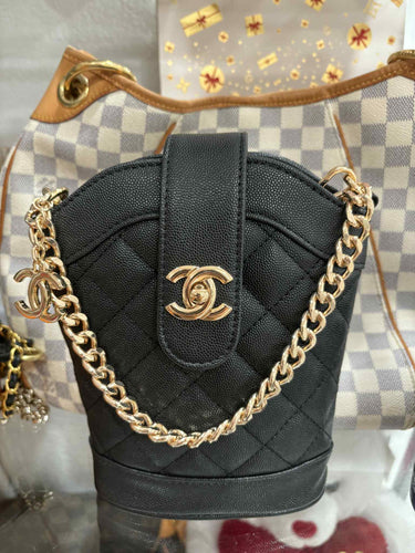Novelty Chanel Bucket with Zipper